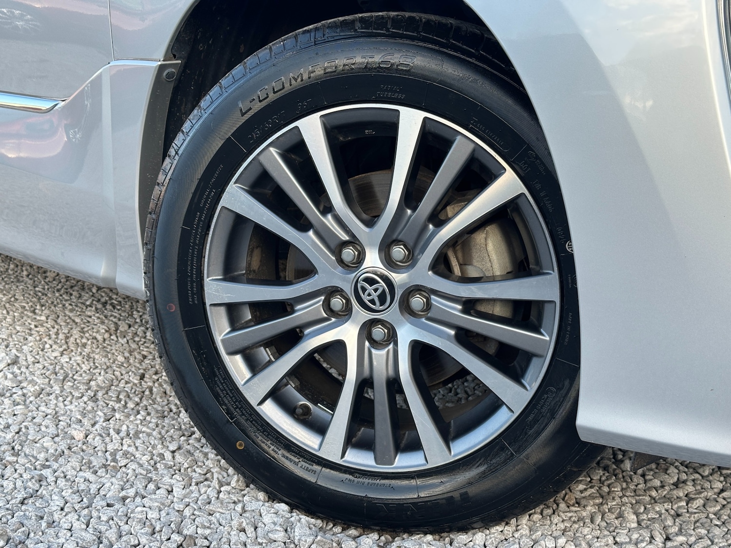 Used Toyota Estima 2017 for sale - 76861960: Photo 37