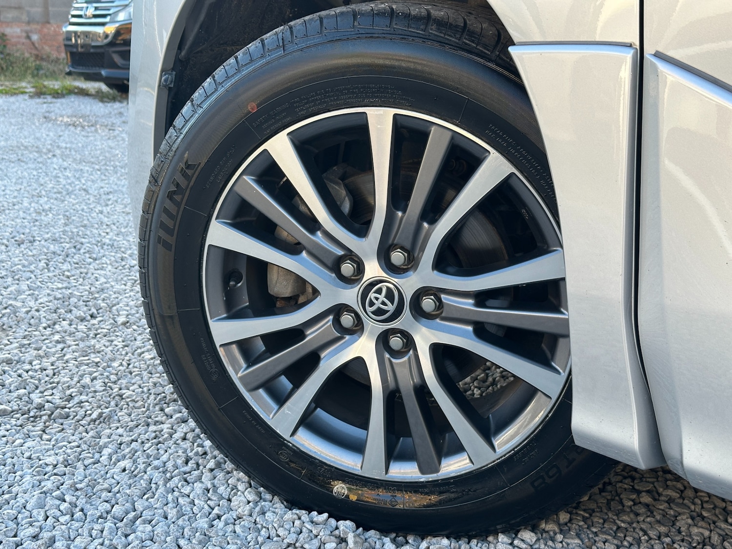 Used Toyota Estima 2017 for sale - 76861960: Photo 38