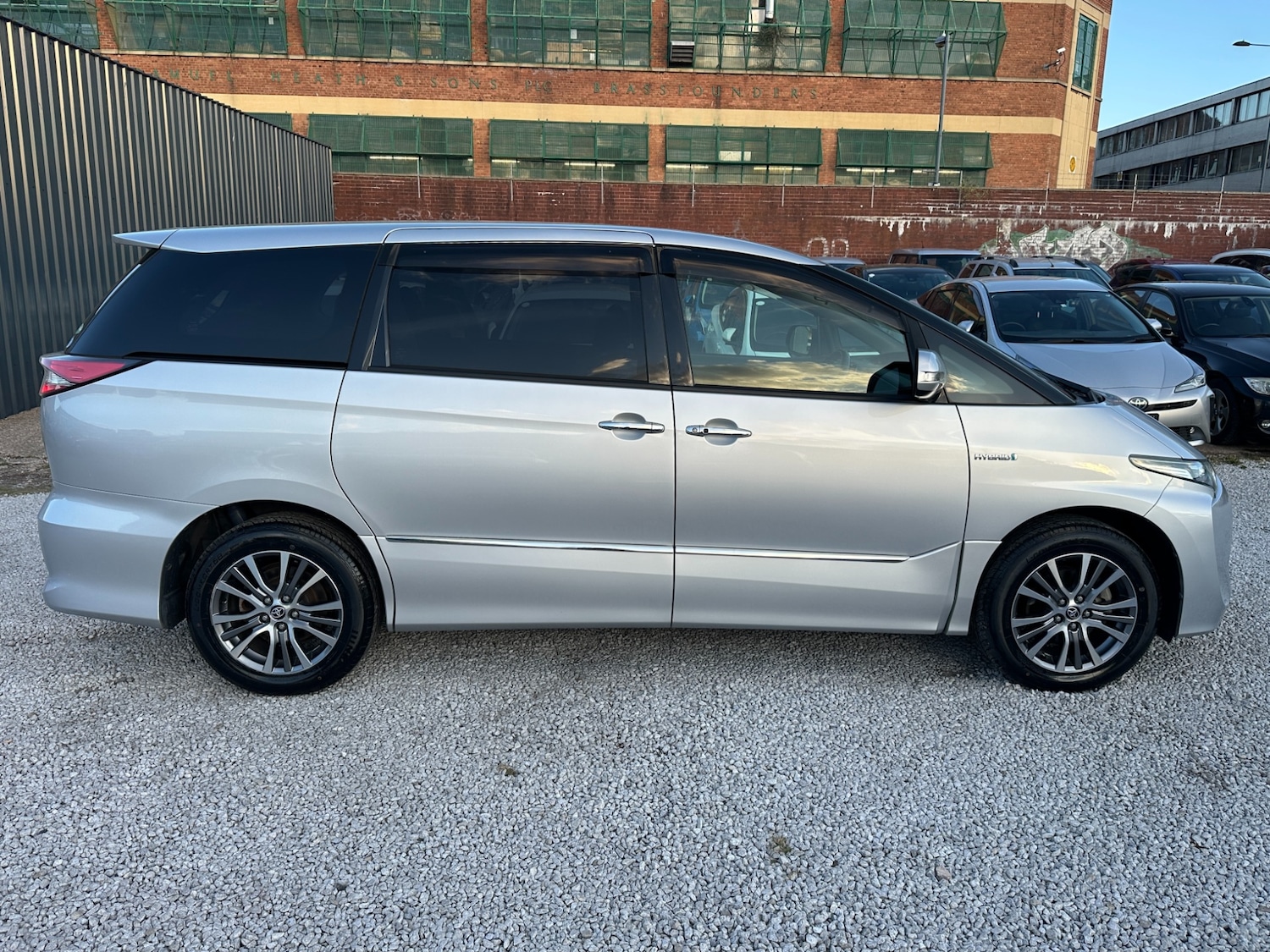 Used Toyota Estima 2017 for sale - 76861960: Photo 8