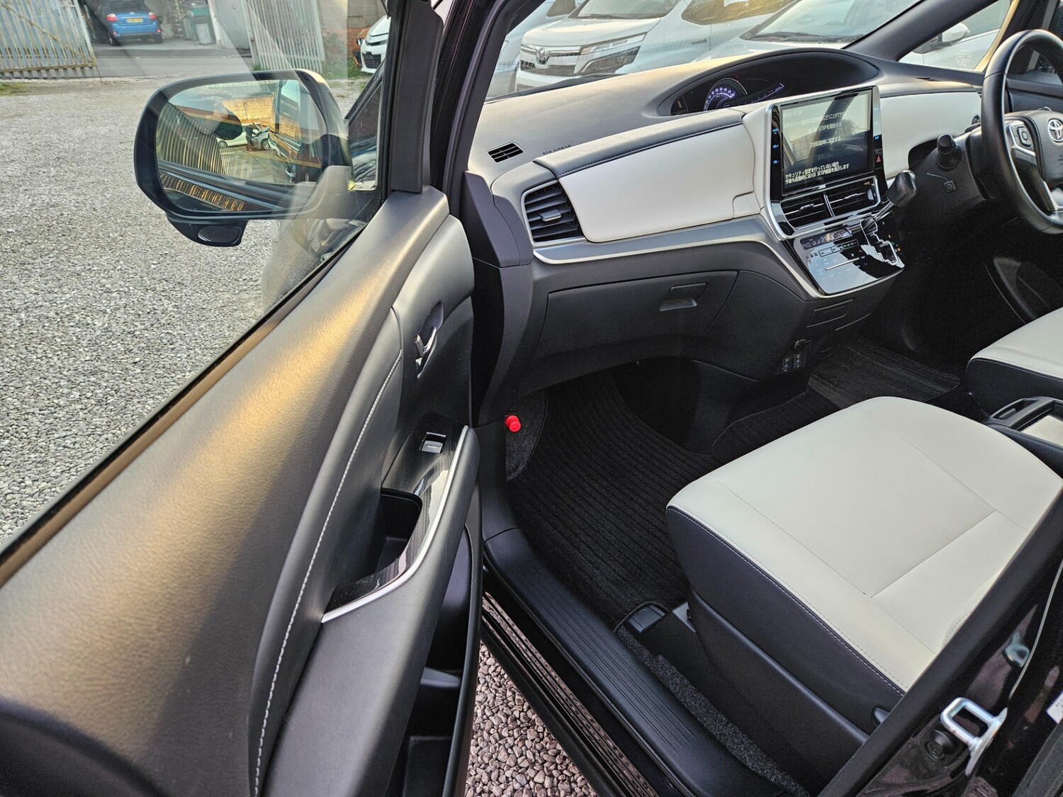 Used Toyota Estima 2026 for sale - 78140822: Photo 29