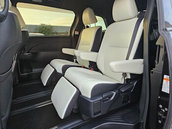 Used Toyota Estima 2026 for sale - 78140822: Photo