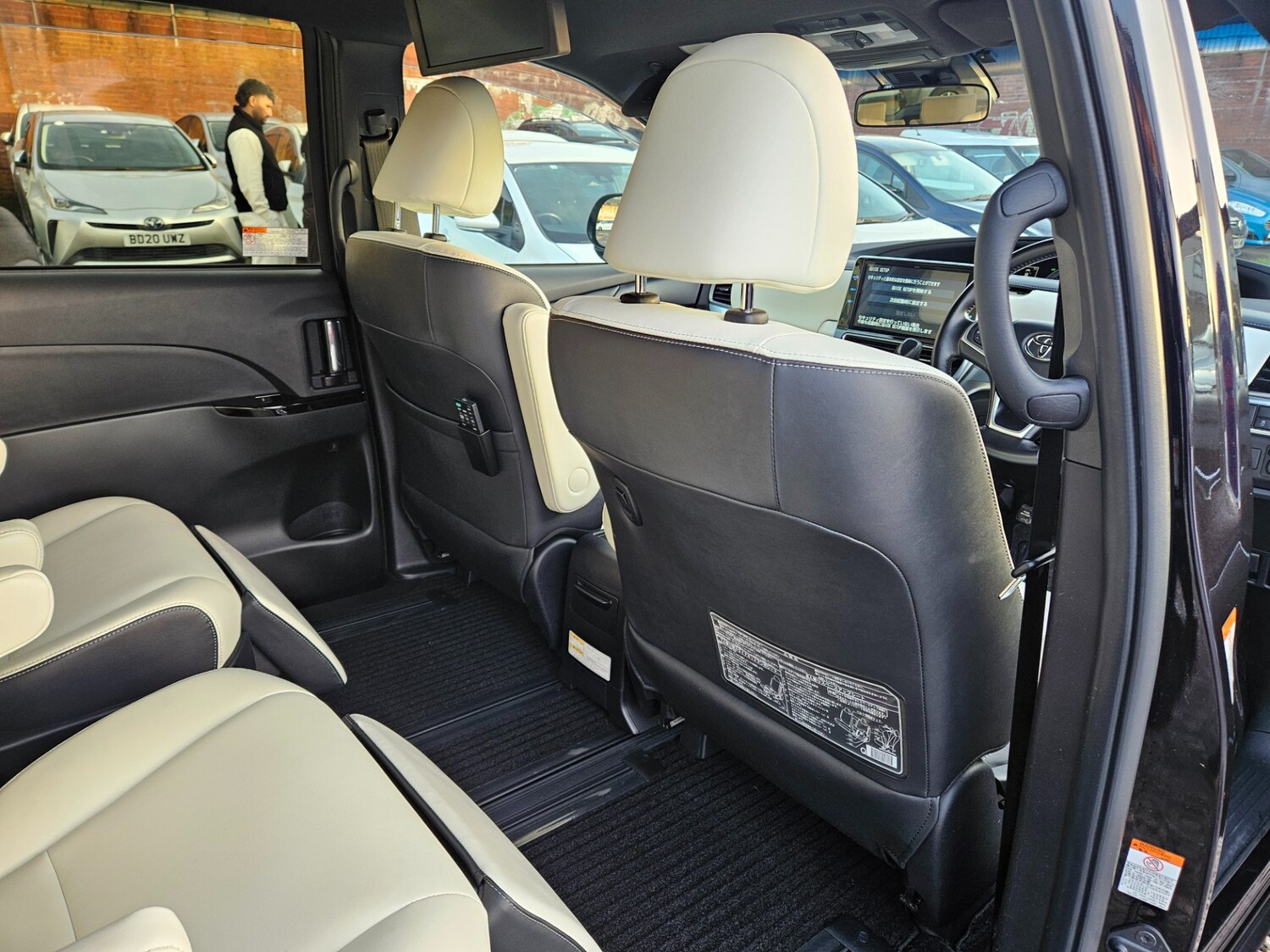 Used Toyota Estima 2026 for sale - 78140822: Photo 35