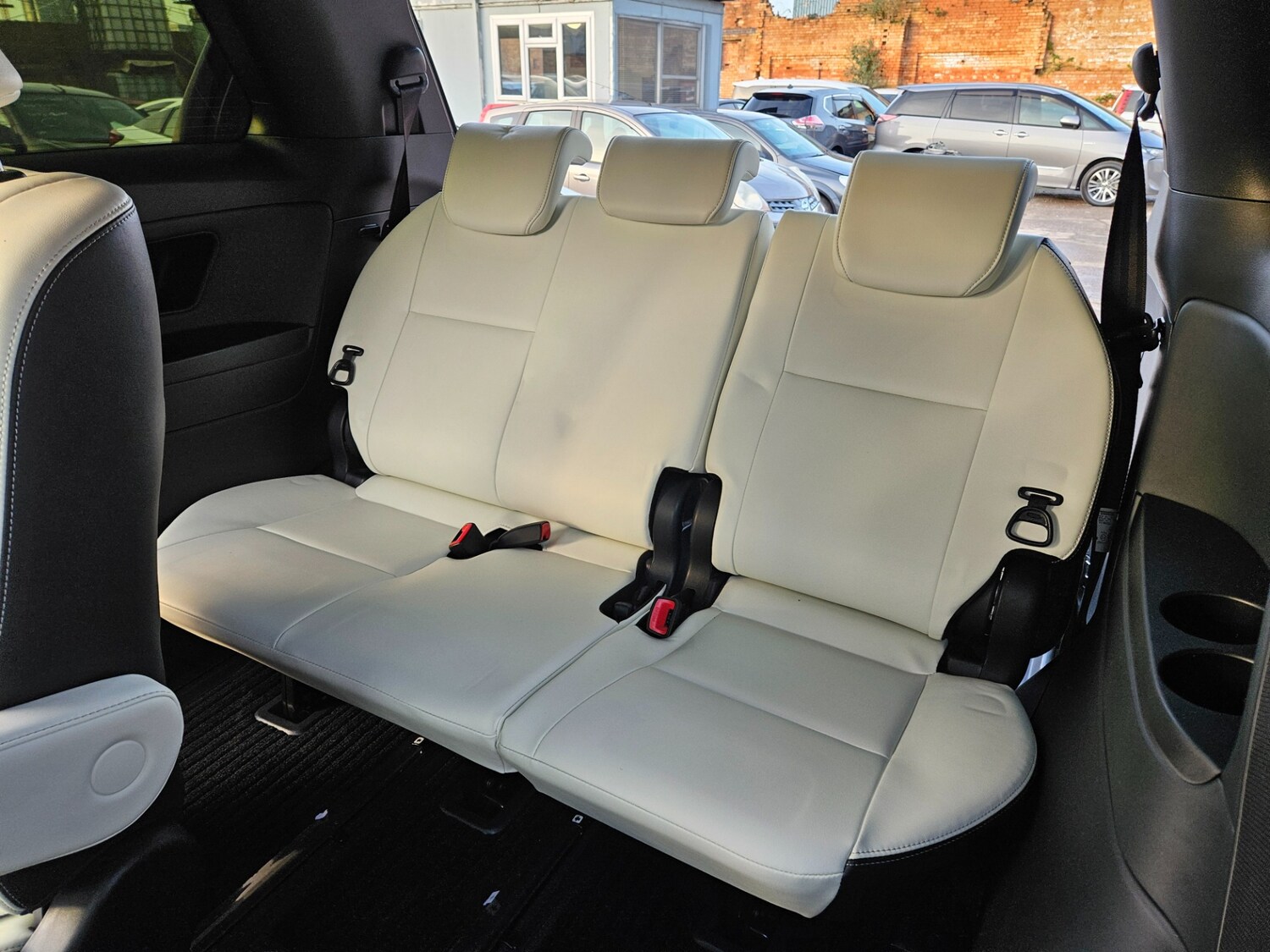 Used Toyota Estima 2026 for sale - 78140822: Photo 42