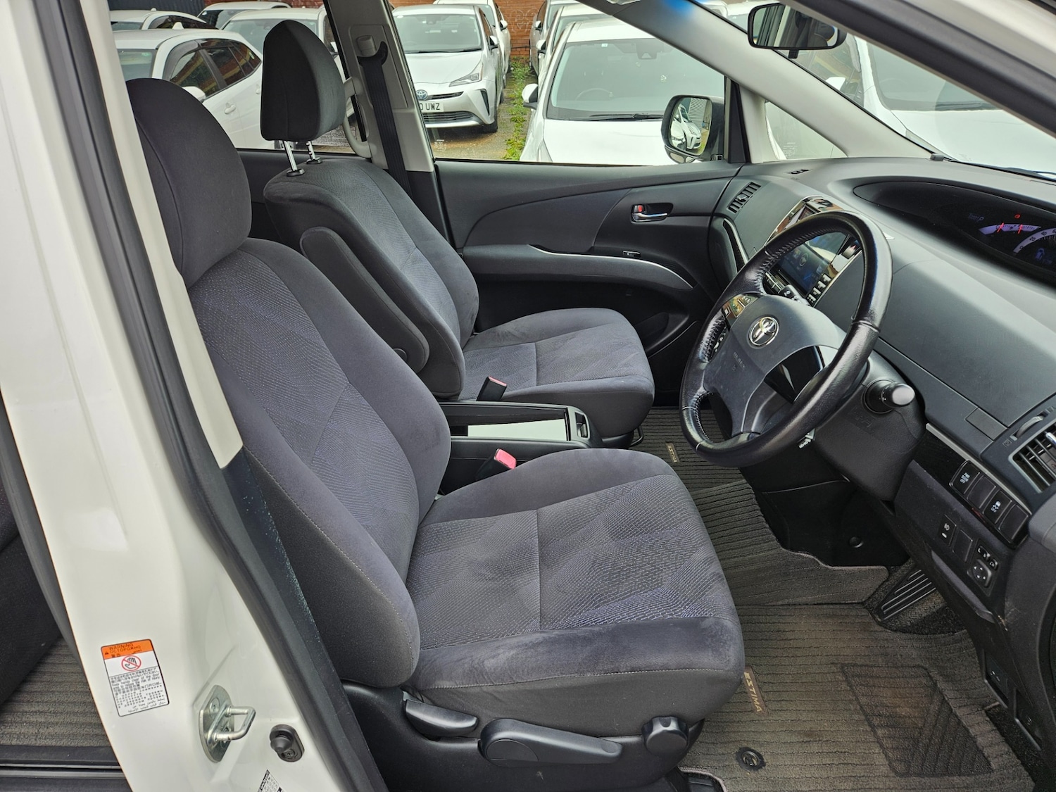 Used Toyota Estima 2016 for sale - 78140414: Photo 21