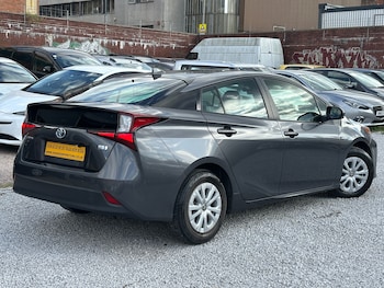 Used Toyota Prius 2021 for sale - 75263164: Photo