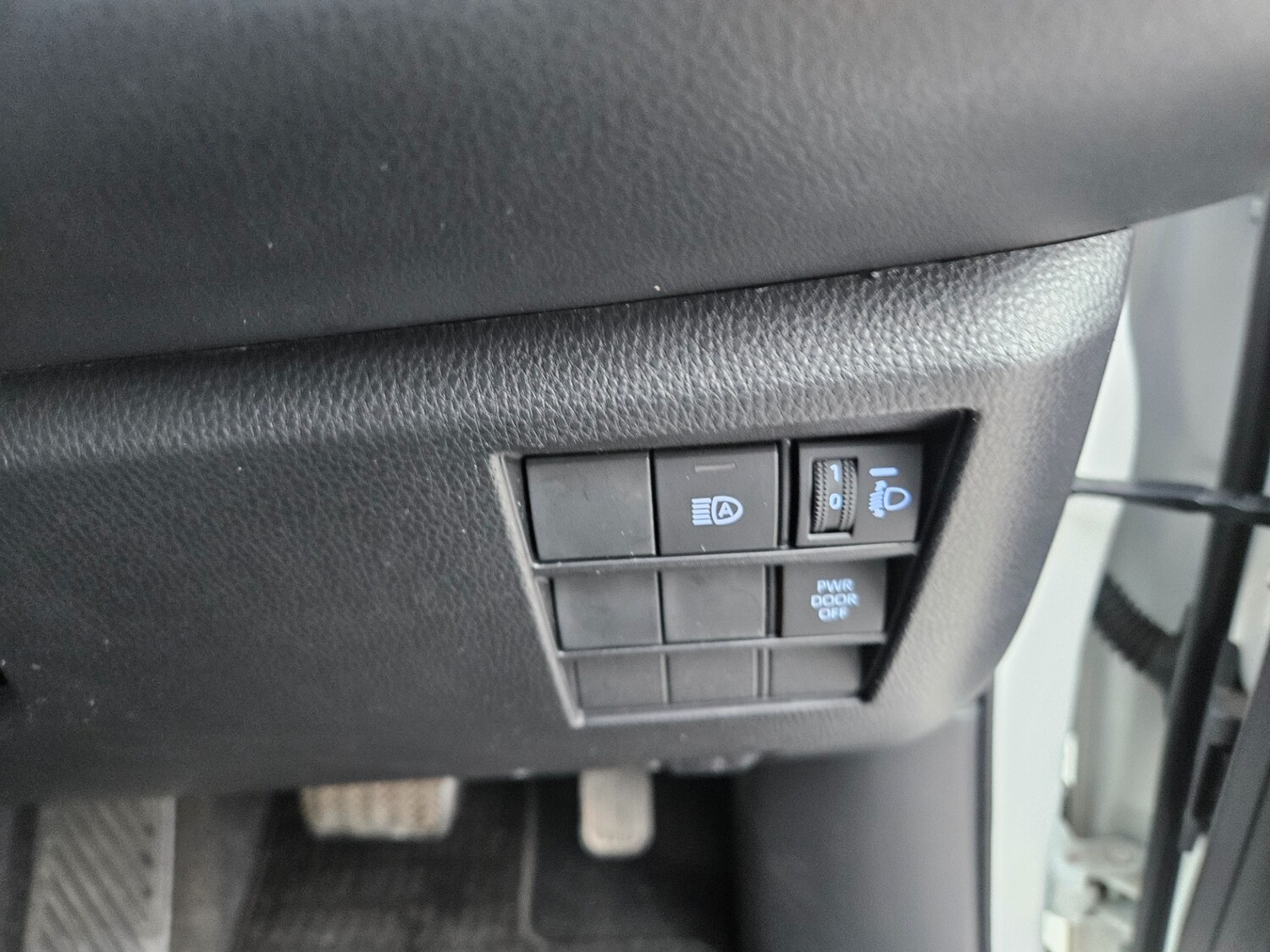 Used Toyota Voxy 2026 for sale - 78213292: Photo 23