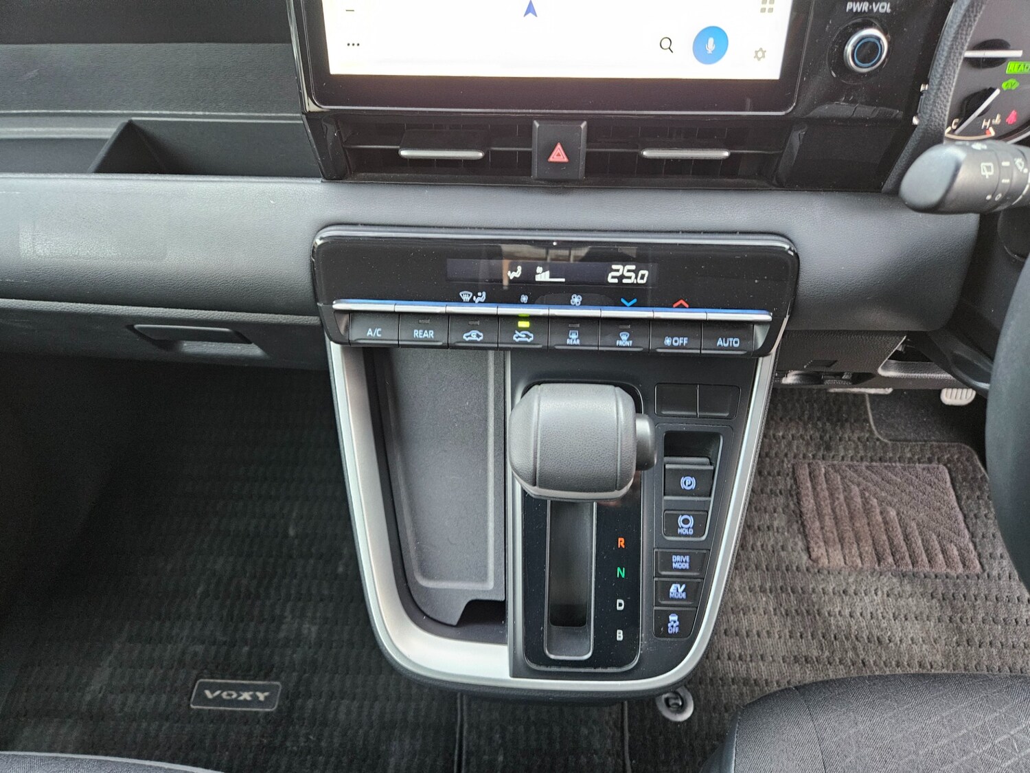 Used Toyota Voxy 2026 for sale - 78213292: Photo 27