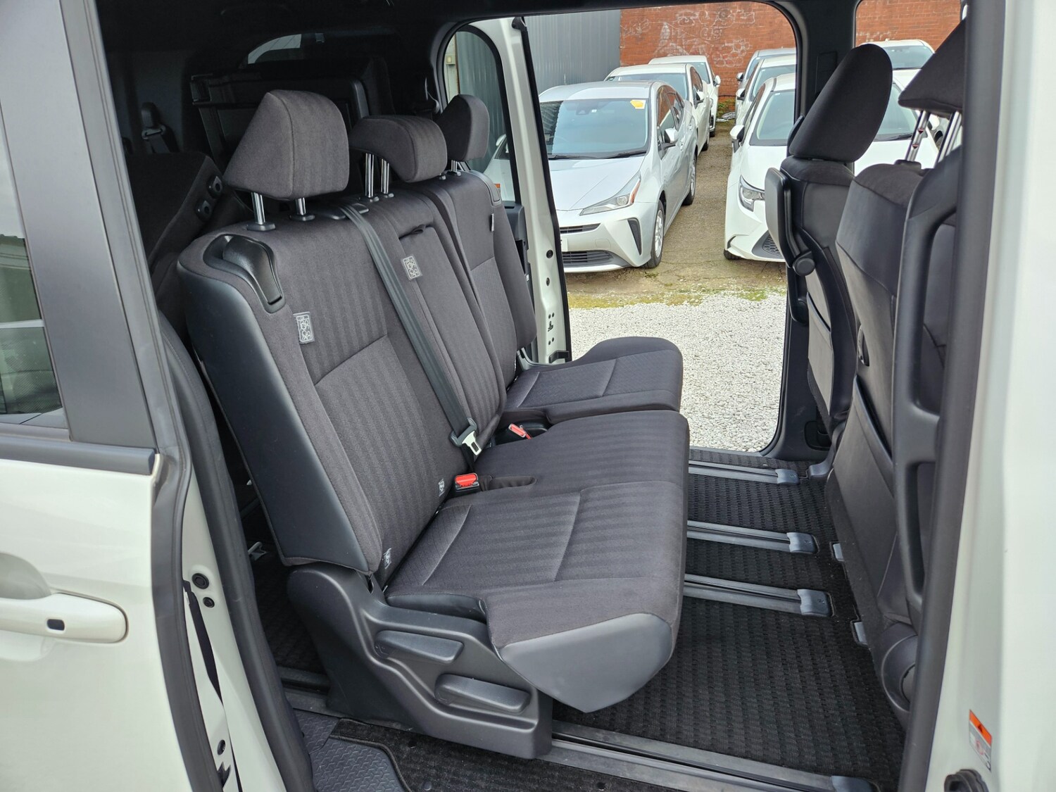 Used Toyota Voxy 2026 for sale - 78213292: Photo 35