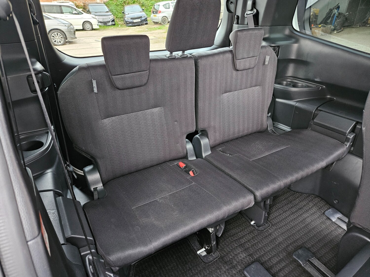 Used Toyota Voxy 2026 for sale - 78213292: Photo 51