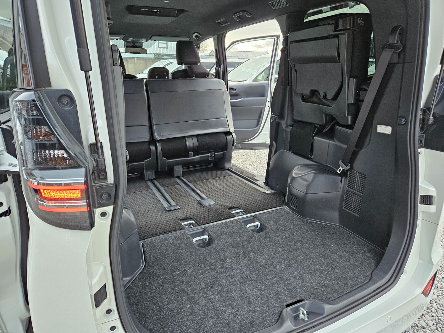 Used Toyota Voxy 2026 for sale - 78213292: Photo 55