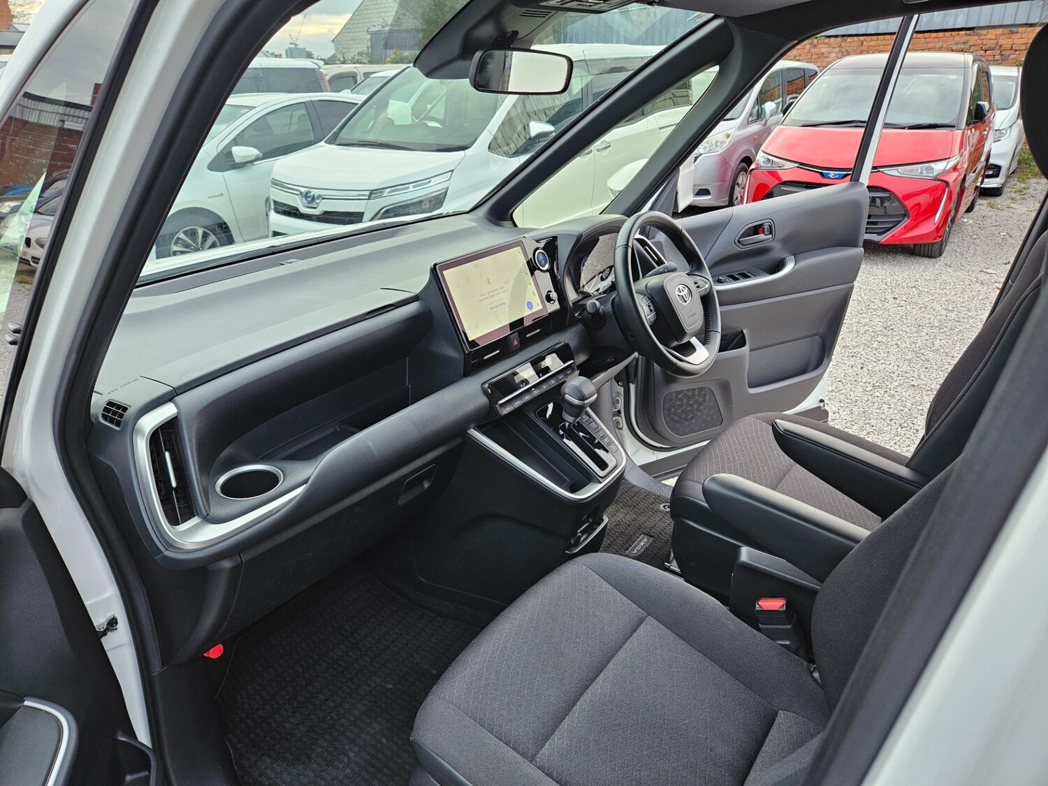 Used Toyota Voxy 2026 for sale - 78213292: Photo 58