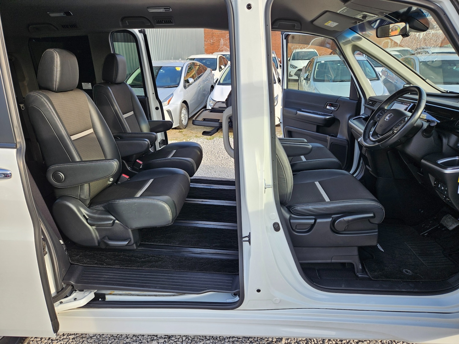 Used Honda Stepwagon 2026 for sale - 78141098: Photo 3