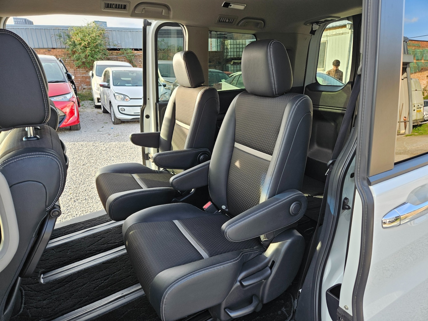 Used Honda Stepwagon 2026 for sale - 78141098: Photo 30