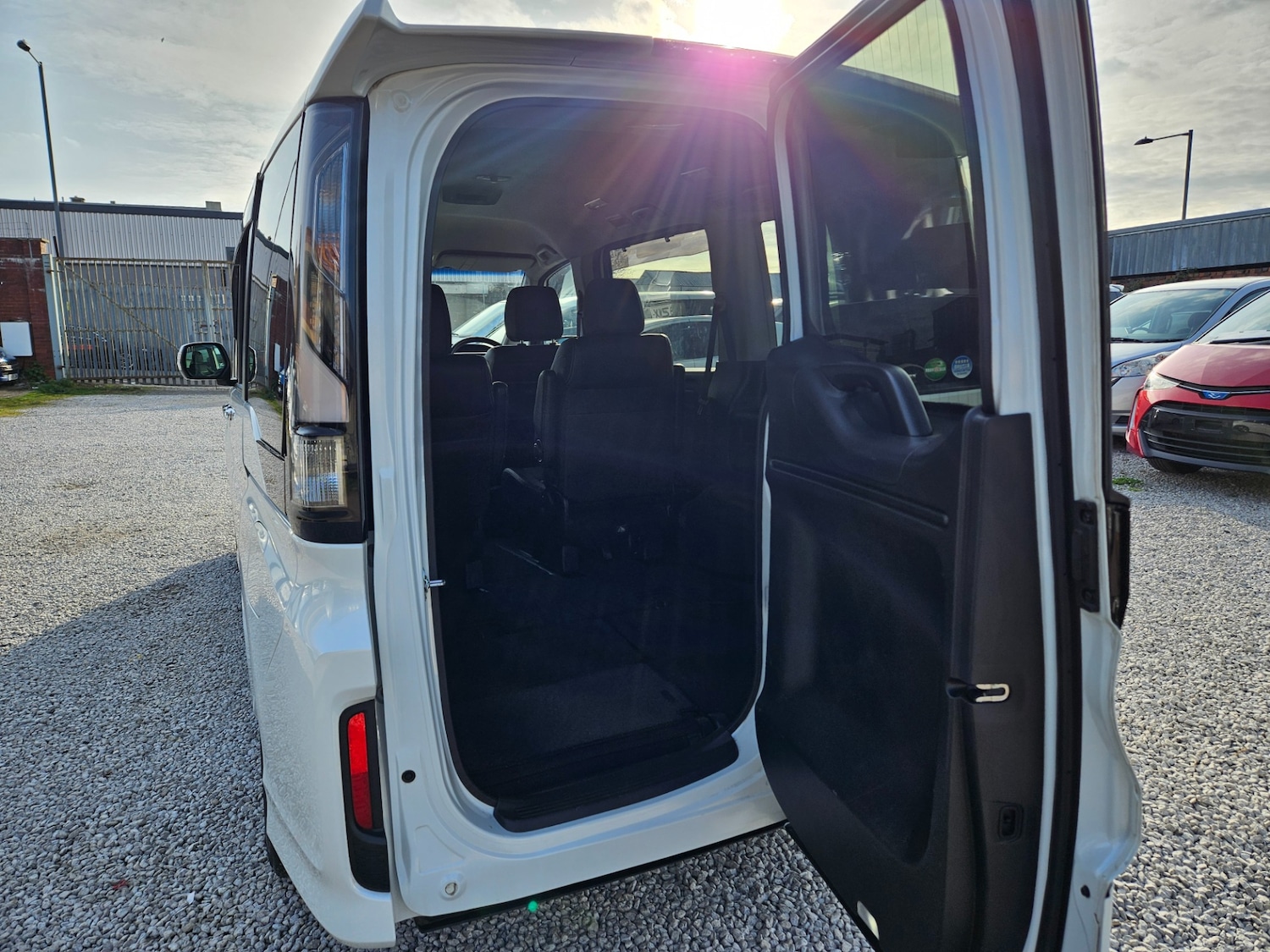 Used Honda Stepwagon 2026 for sale - 78141098: Photo 36