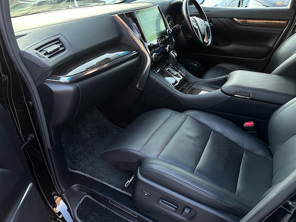 Used Toyota Alphard 2020 for sale - 72612183: Photo 12