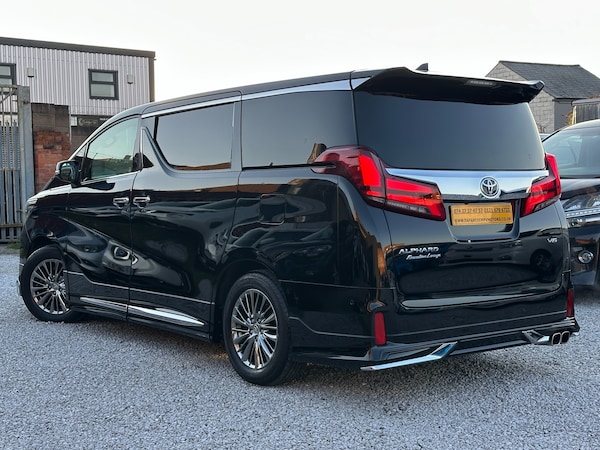 Used Toyota Alphard 2020 for sale - 72612183: Photo 2