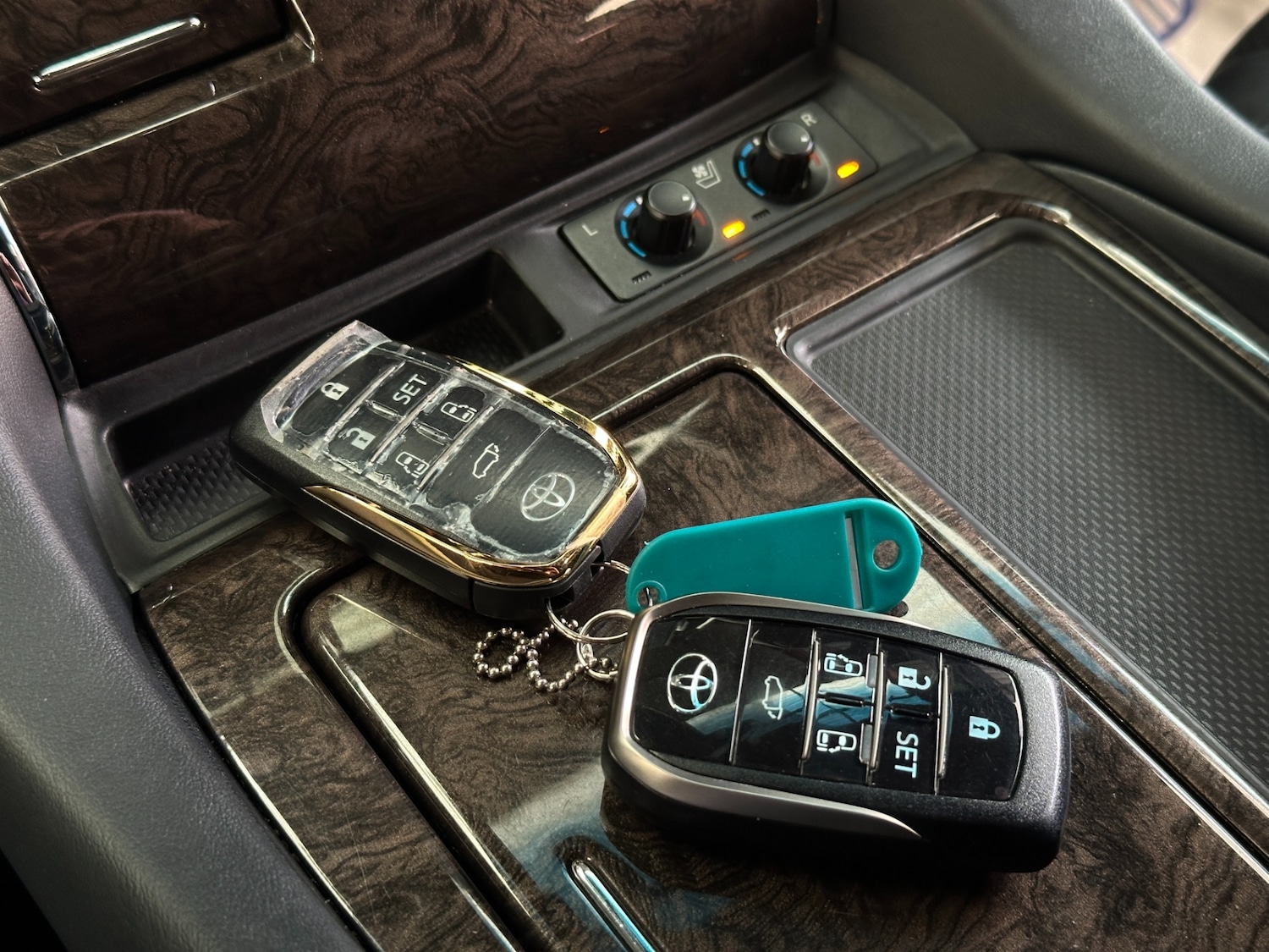 Used Toyota Alphard 2020 for sale - 72612183: Photo 77