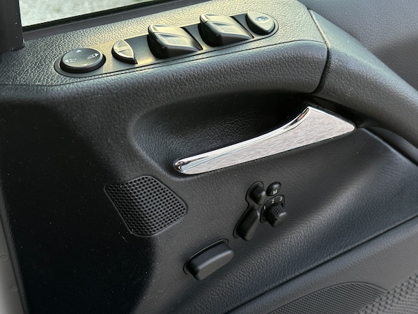Used Mercedes-Benz Viano 2011 for sale - 72427121: Photo 40