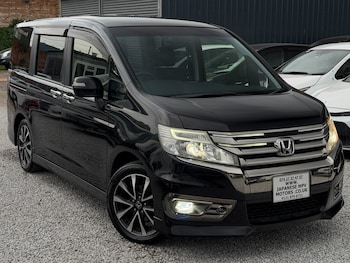Used Honda Stepwagon 2014 for sale - 78479239: Photo