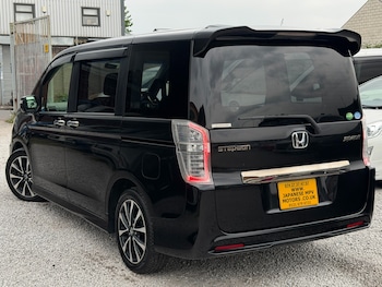 Used Honda Stepwagon 2014 for sale - 78479239: Photo