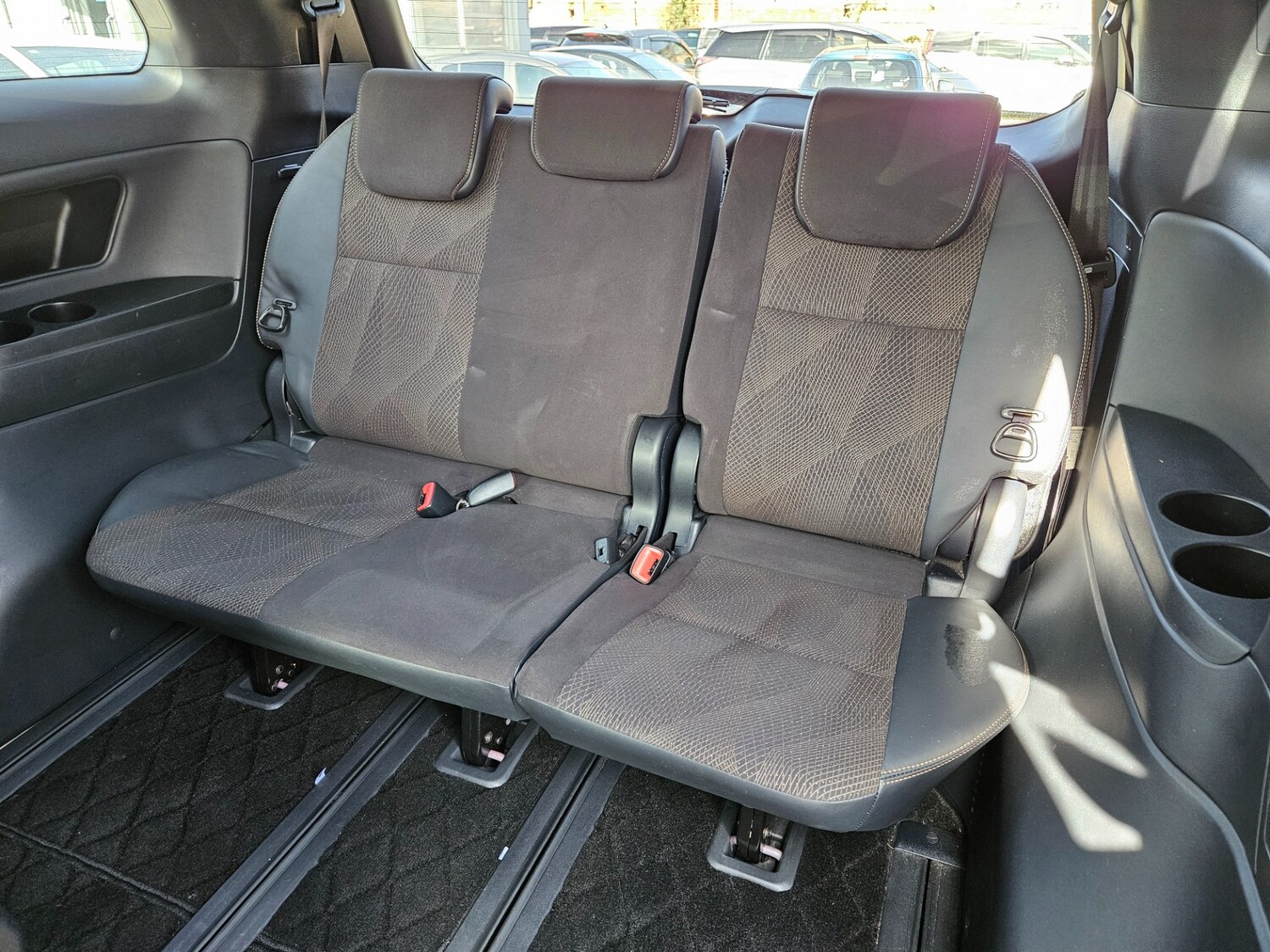 Used Toyota Estima 2017 for sale - 78140517: Photo 32