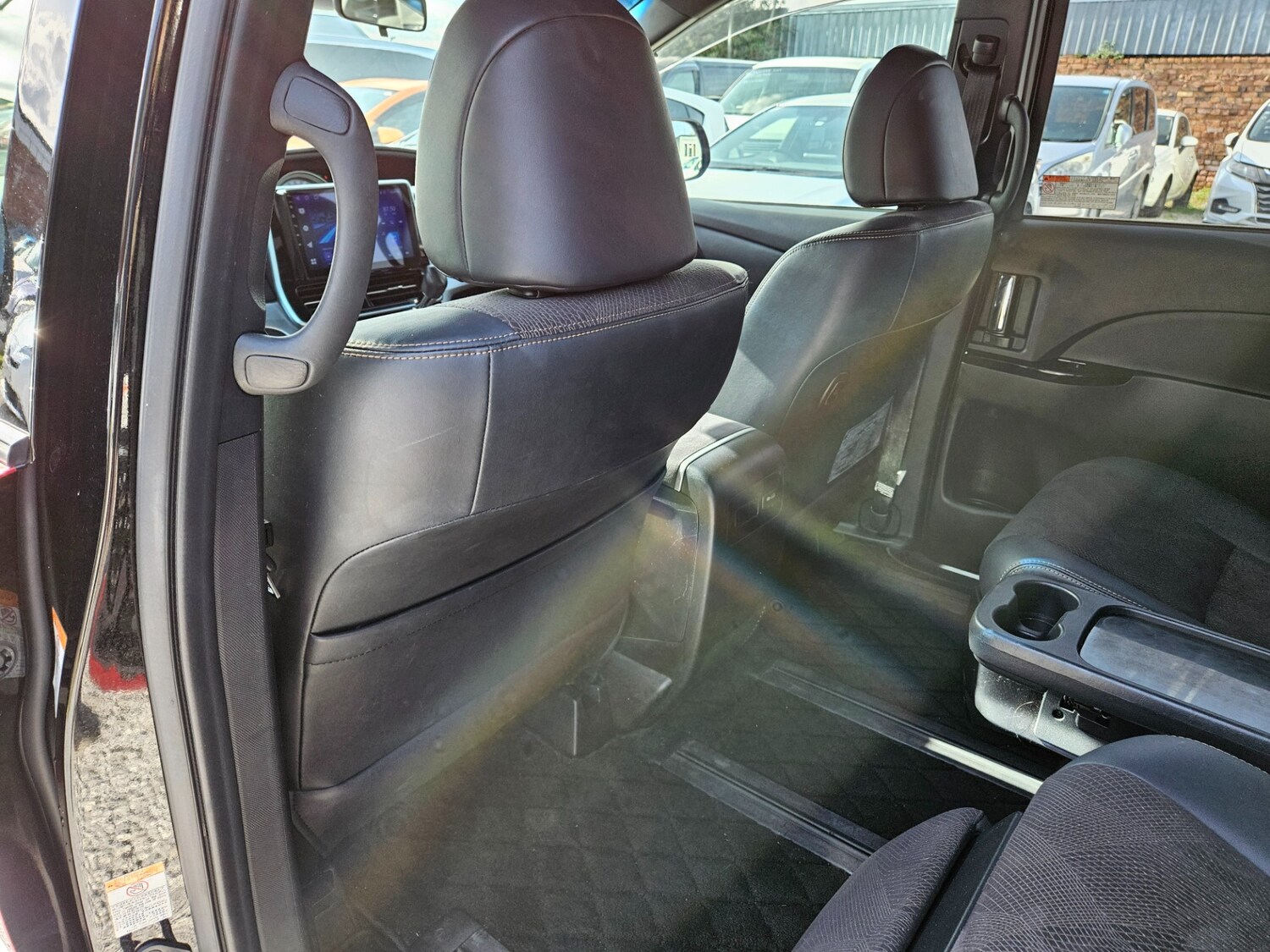 Used Toyota Estima 2017 for sale - 78140517: Photo 33