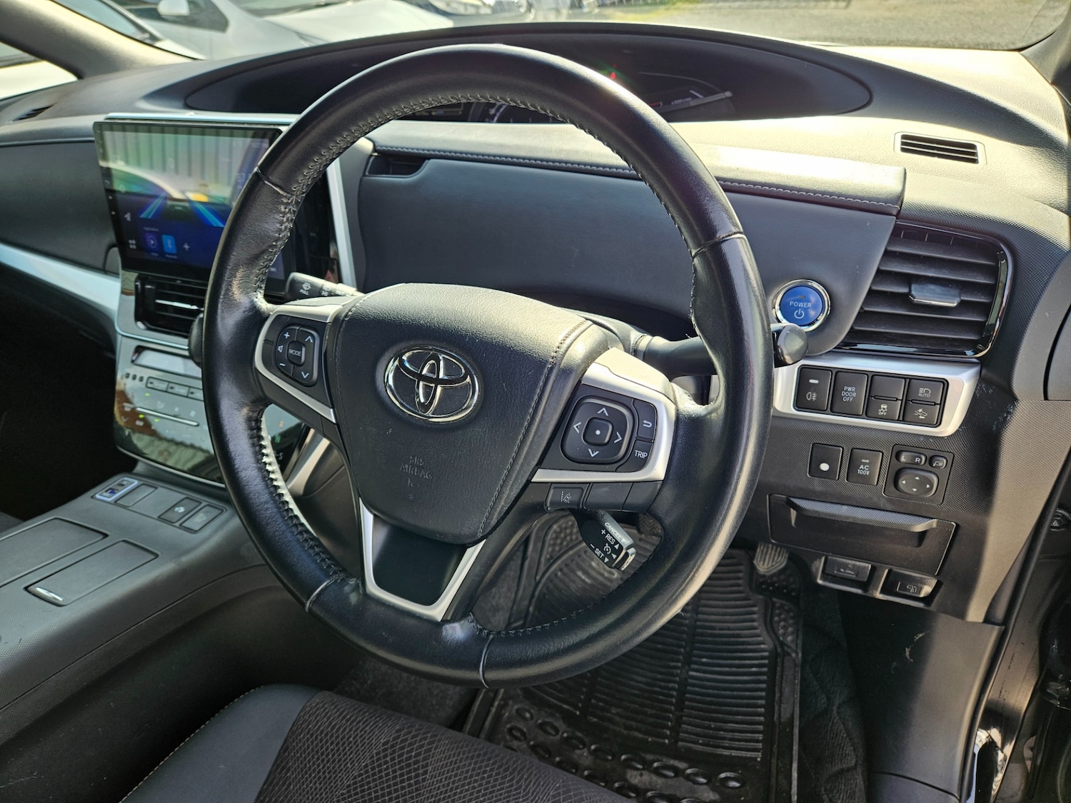 Used Toyota Estima 2017 for sale - 78140517: Photo 5