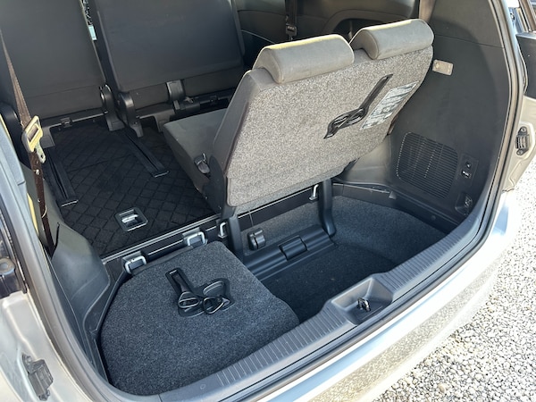 Used Toyota Estima 2018 for sale - 75220400: Photo 24