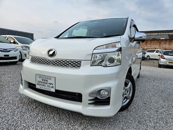 Used Toyota Voxy 2013 for sale - 70960215: Photo 35