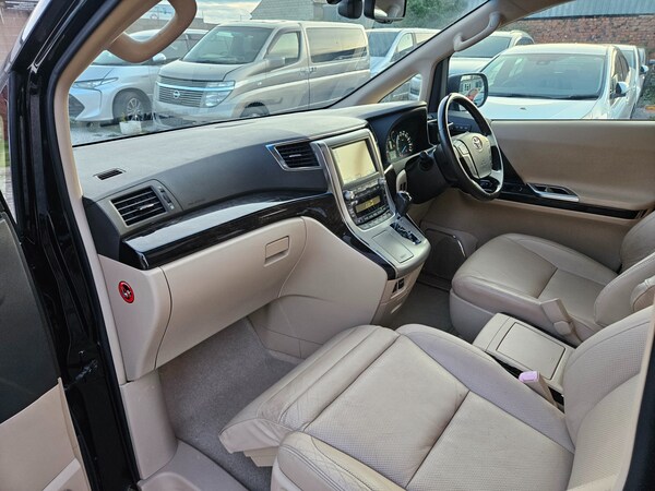 Used Toyota Alphard 2011 for sale - 74879475: Photo 33