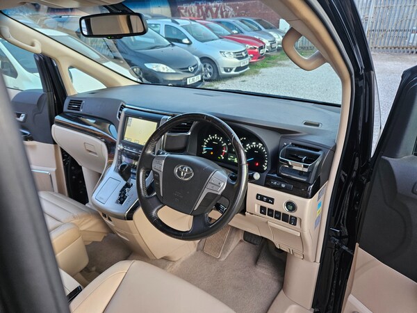 Used Toyota Alphard 2011 for sale - 74879475: Photo 41