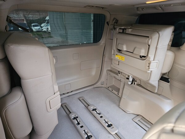 Used Toyota Alphard 2011 for sale - 74879475: Photo 43