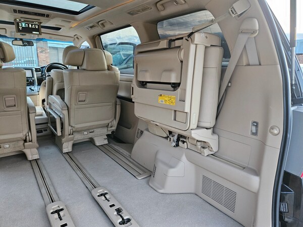 Used Toyota Alphard 2011 for sale - 74879475: Photo 46
