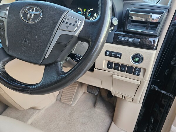 Used Toyota Alphard 2011 for sale - 74879475: Photo 55