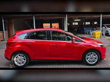 Used Ford Focus 2012 for sale - 79272363: Photo