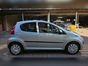 Used Peugeot 107 2013 for sale - 79748335: Photo