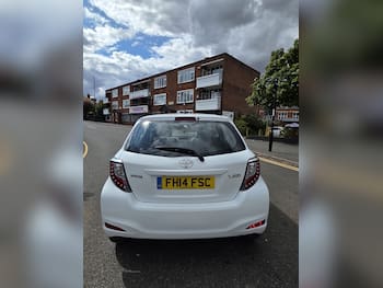 Used Toyota Yaris 2014 for sale - 79595951: Photo