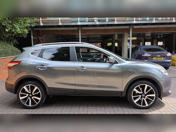 Used Nissan Qashqai 2015 for sale - 79542849: Photo
