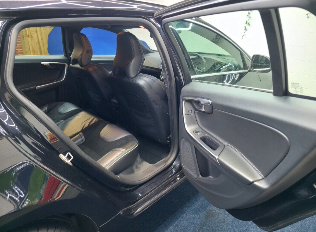 Used Volvo V60 2014 for sale - 78005562: Photo 10
