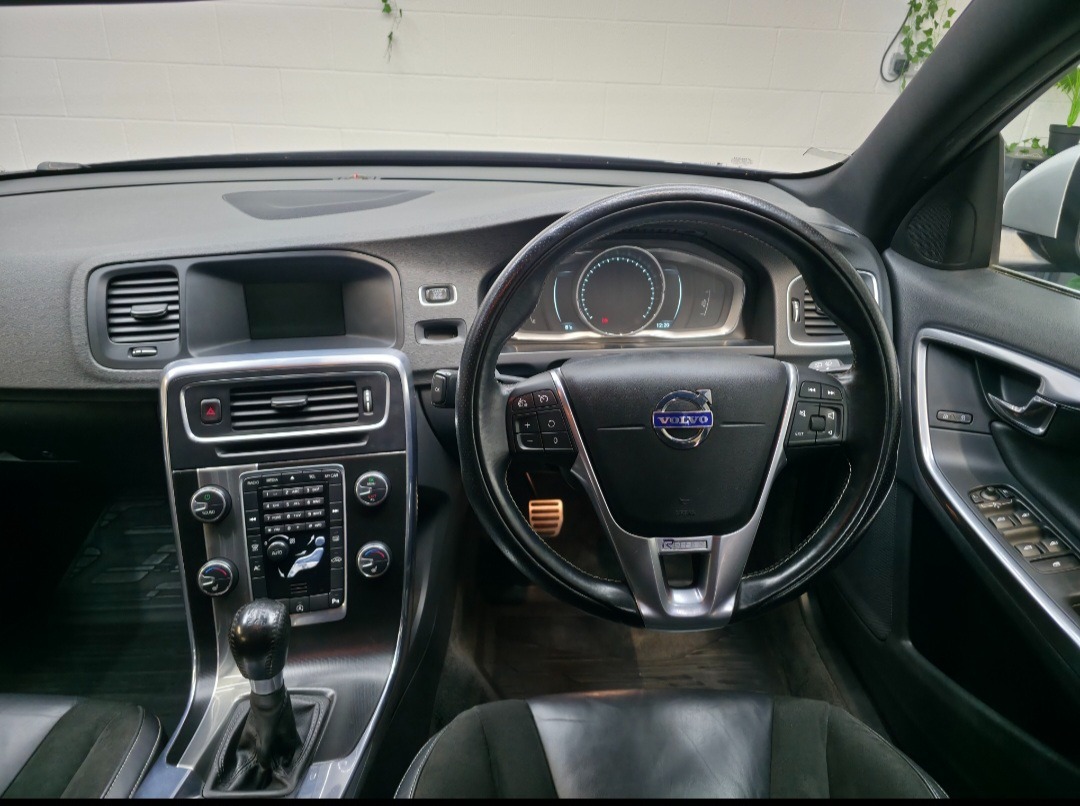 Used Volvo V60 2014 for sale - 78005562: Photo 9