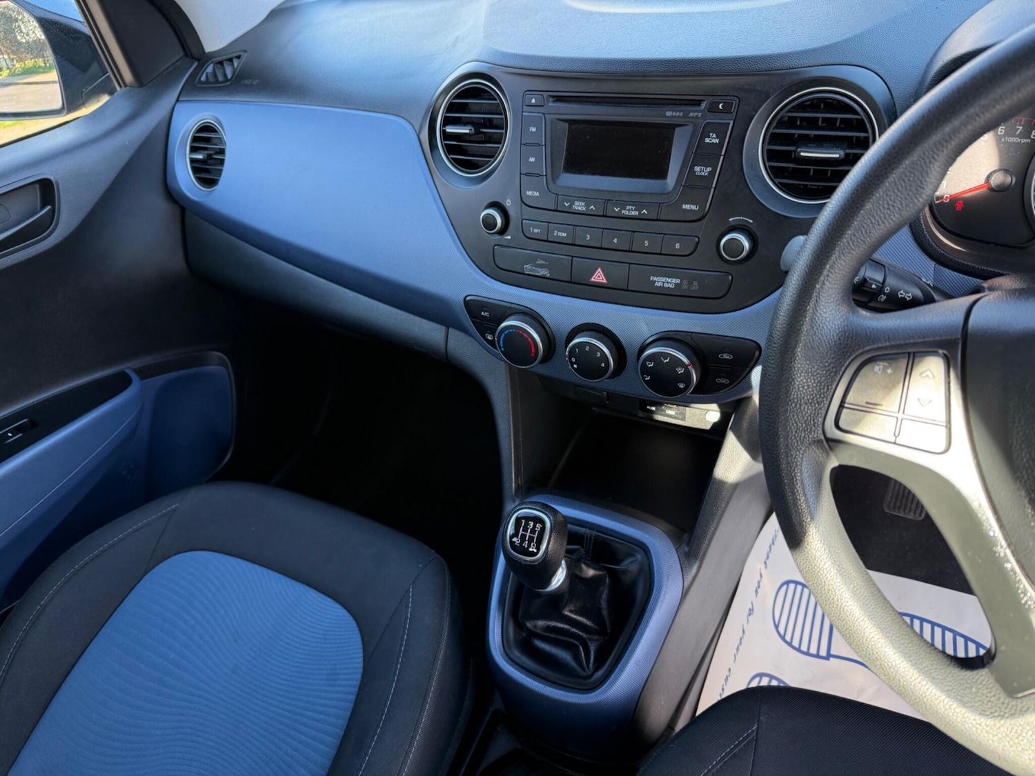 Used Hyundai i10 2015 for sale - 78172082: Photo 40