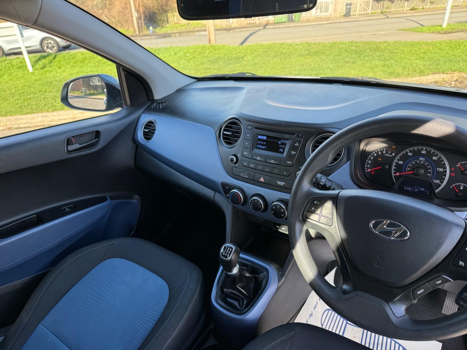 Used Hyundai i10 2015 for sale - 78172082: Photo 42