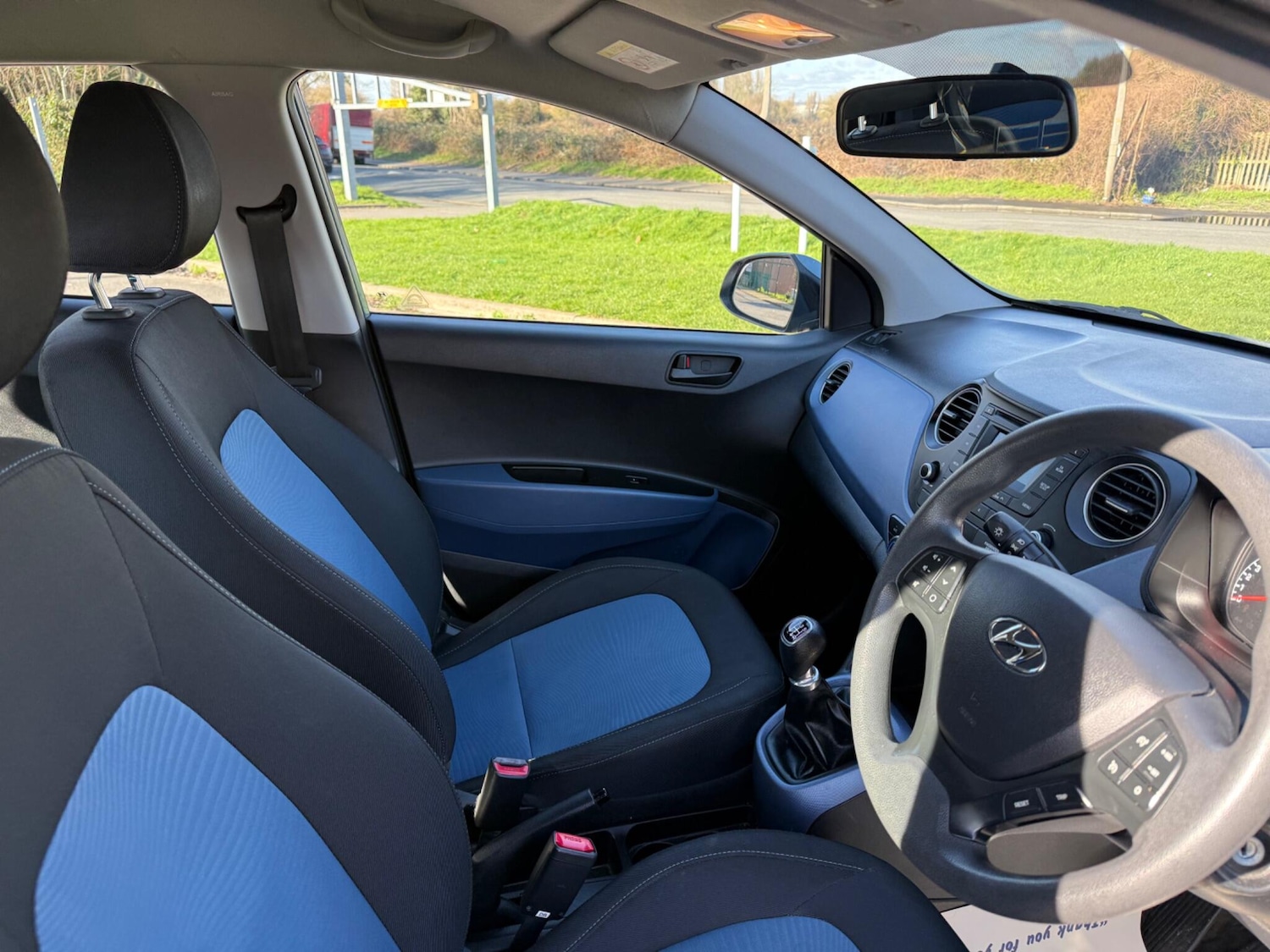 Used Hyundai i10 2015 for sale - 78172082: Photo 44