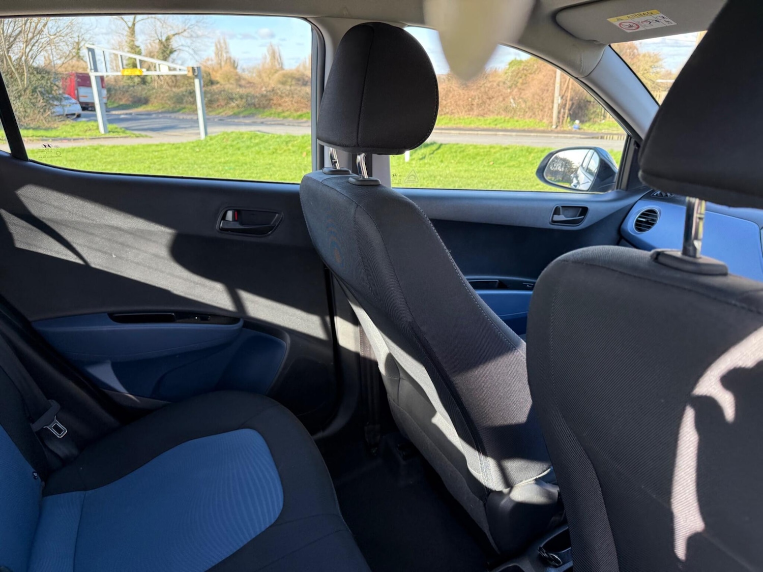 Used Hyundai i10 2015 for sale - 78172082: Photo 49