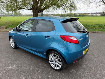 Used Mazda Mazda2 2013 for sale - 78251542: Photo