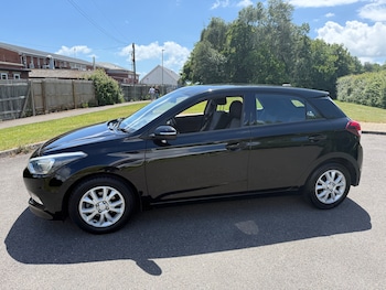 Used Hyundai i20 2018 for sale - 78761502: Photo