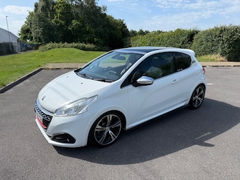 Used Peugeot 208 2015 for sale - 78864784: Photo