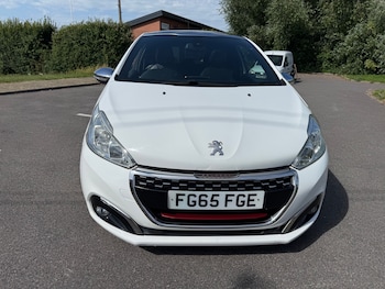 Used Peugeot 208 2015 for sale - 78864784: Photo