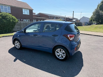 Used Hyundai i10 2017 for sale - 78864783: Photo