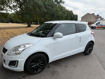 Used Suzuki Swift 2017 for sale - 79511112: Photo